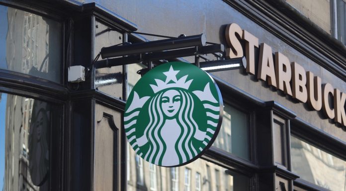 Starbucks trece pe pierdere în România, cea mai mare din ultimul deceniu, după 4 ani consecutivi de profit. A închis unele cafenele din București, dar a deschis în alt oraș