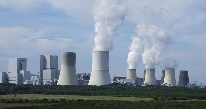 Administraţia Trump acordă împrumuturi de 17,5 miliarde de dolari pentru construirea a 10 reactoare nucleare mari în SUA