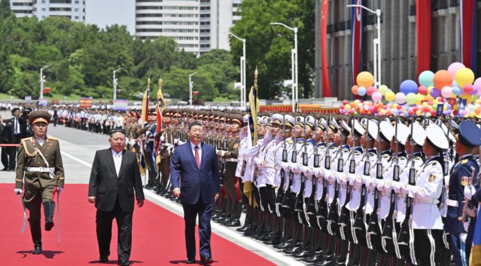 Xi Jinping și Kim Jong Un promit întărirea relațiilor China-Coreea de Nord la summitul de la Phenian