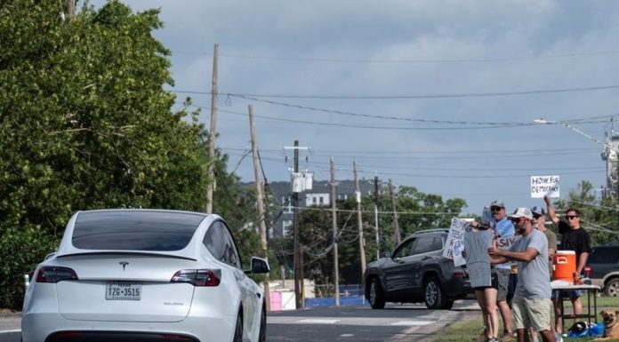 Tesla extinde serviciul de robotaxiuri complet autonome în întreaga zonă metropolitană Austin