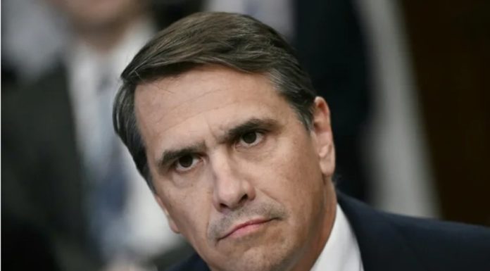 Guvernul Trump renunţă la fondul său ”împotriva instrumentalizării” justiţiei