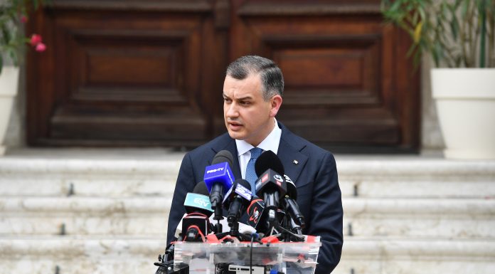 Ce cetățenii are, de fapt, Eugen Tomac. Premierul desemnat a dezvăluit ce a făcut cu cea din Ucraina