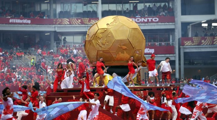 Cupa Mondială: Alanis Morissette şi Michael Bublé au deschis spectacolul fotbalistic din Canada