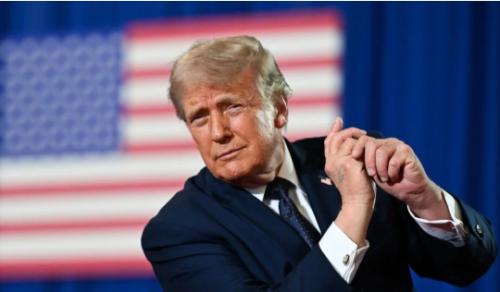 Trump anunță un acord de pace cu Iranul și declară că Strâmtoarea Ormuz se va redeschide: „Să curgă petrolul!”