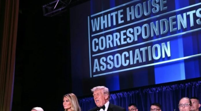 Trump anunţă că va asista la gala presei, la Washington, reprogramată la 24 iulie