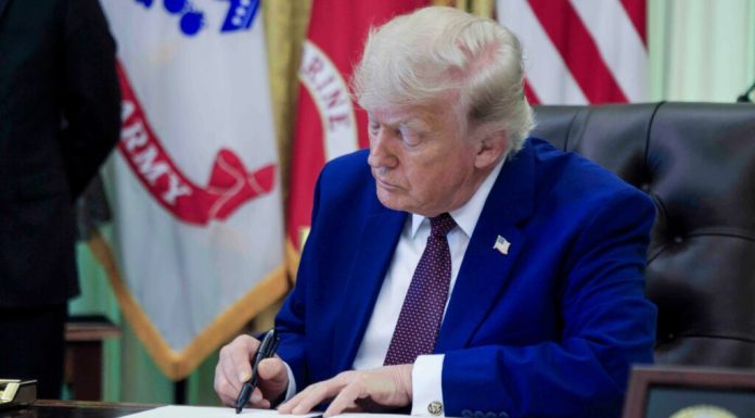 Trump își accelerează agenda anti-imigrație cu un nou pachet uriaș de finanțare