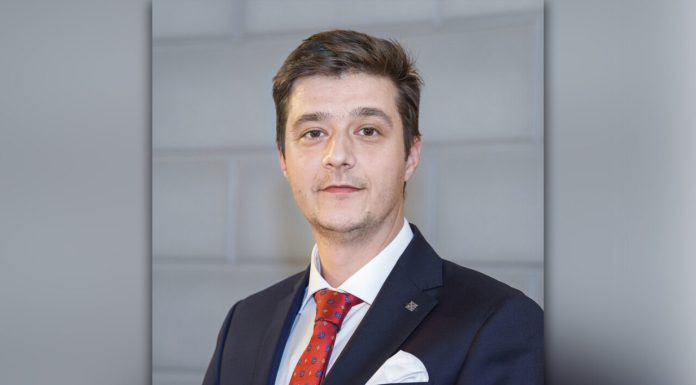Cine este Cosmin Soare-Filatov, avocatul care a pus întregul sistem judiciar în dialog cu inteligența artificială