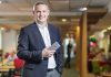 Vicepremierul economic propus de Tomac are 3 firme cu zero salariați, 2 și fără venituri. A fost consultant de redresare, șef B2B la Vodafone, CEO local la IBM și Xerox