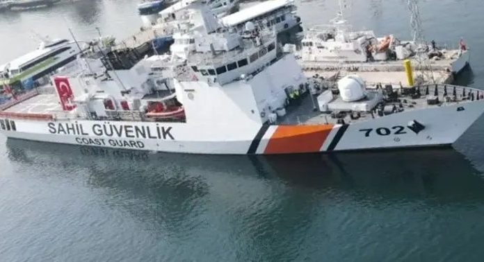 Marea Neagră: Pescador turcesc scufundat după un atac în apropiere de Sevastopol