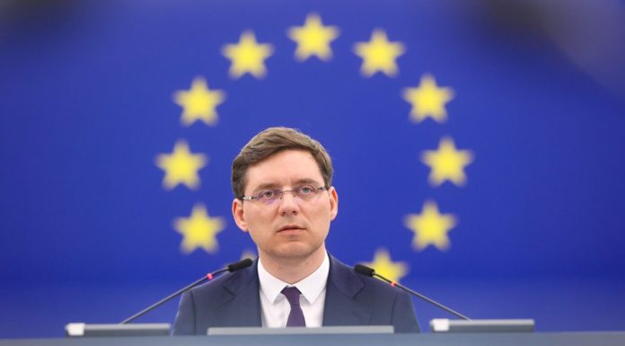 La inițiativa eurodeputatului Victor Negrescu, PE va dezbate și adopta o rezoluție privind atacurile cu drone rusești asupra României