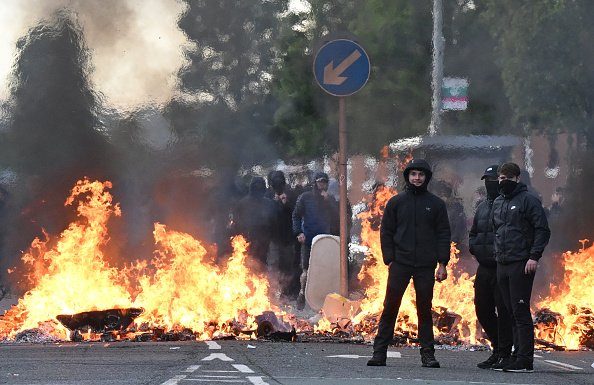 Violențele anti-imigranți continuă la Belfast. Familiile de români se tem să se mai întoarcă acasă: „Povești traumatizante”