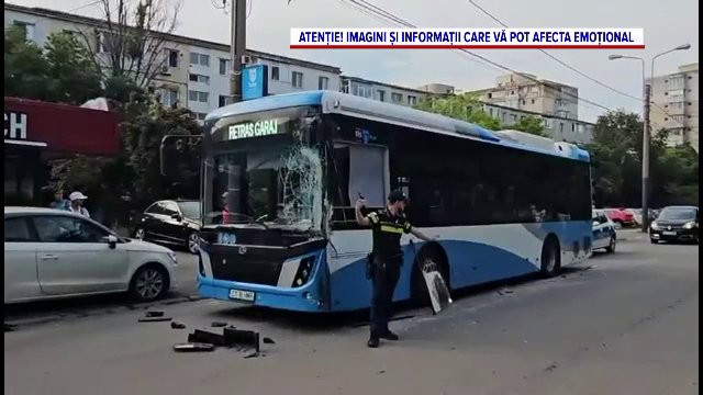 Șoferul TIR-ului scăpat de sub control în Constanța ar fi suferit o criză diabetică la volan. Un polițist l-ar fi agresat