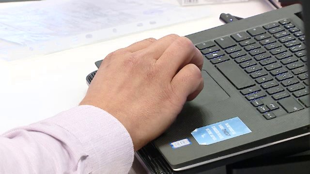 Un bărbat din județul Constanța este acuzat că a încasat bani din tombole online fără să ofere premiile