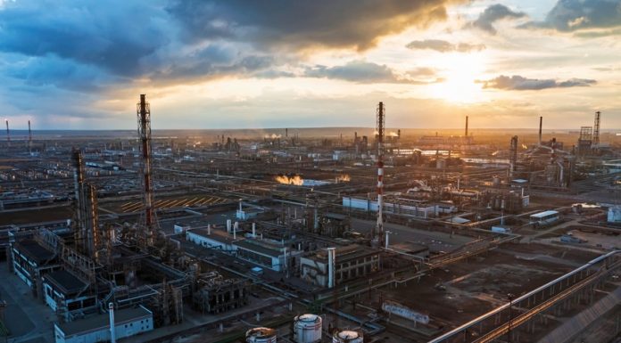 Rafinăria de petrol Volgograd şi-a suspendat activitatea după un atac cu drone ucrainene