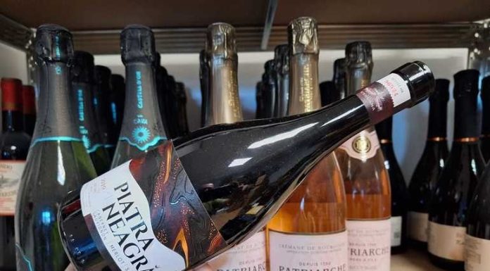 Vinul zilei: un vin roșu de peste Prut care îmbină forța soiurilor Saperavi și Cabernet Sauvignon cu blândețea Merlot-ului, necesitând asocieri culinare îndrăznețe pentru a fi pus în valoare
