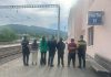 Cinci bărbaţi şi o femeie, anchetaţi penal după ce au refuzat să plătească biletul de tren, iar când au fost daţi jos, au făcut scandal şi au aruncat cu pietre în garnitura feroviară – FOTO