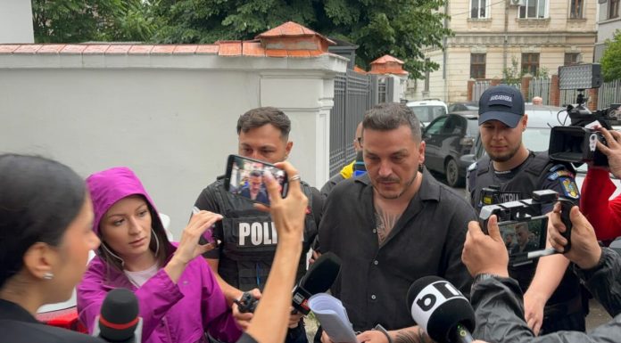 Makaveli a este adus în cătușe la Tribunal pentru audieri în dosarul de evaziune: „