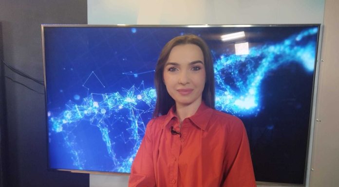 Dr. Iuliana Paraschivescu, specialist ORL: Beţişoarele de urechi sută la sută dăunează. Noi împingem, practic, cerumenul chiar foarte aproape de timpan şi creăm nişte straturi de cerumen, aşa se formează dopul