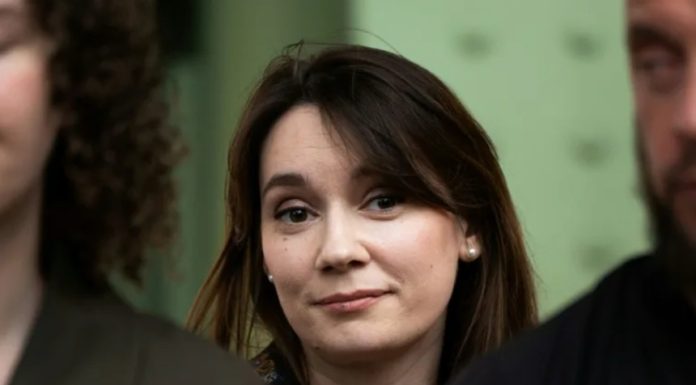 Macron intervine într-un scandal şi afirmă că editorialista Xenia Fedorova, acuzată de faptul că este vocea Kremlinulu în presa franceză, era şefa unei ”agenţii de propagandă de stat” rusească în 201, iar ”lucrurile nu s-au schimbat”