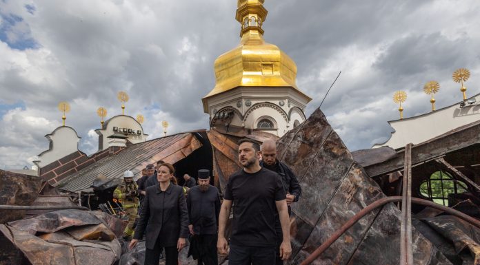 Zelenski spune că i-a propus lui Putin o întâlnire la summitul G7