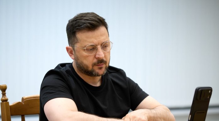 Zelenski anunţă că, aflat la Chişinău în drum spre Kiev, a avut o discuţie „pozitivă” cu Witkoff şi Kushner
